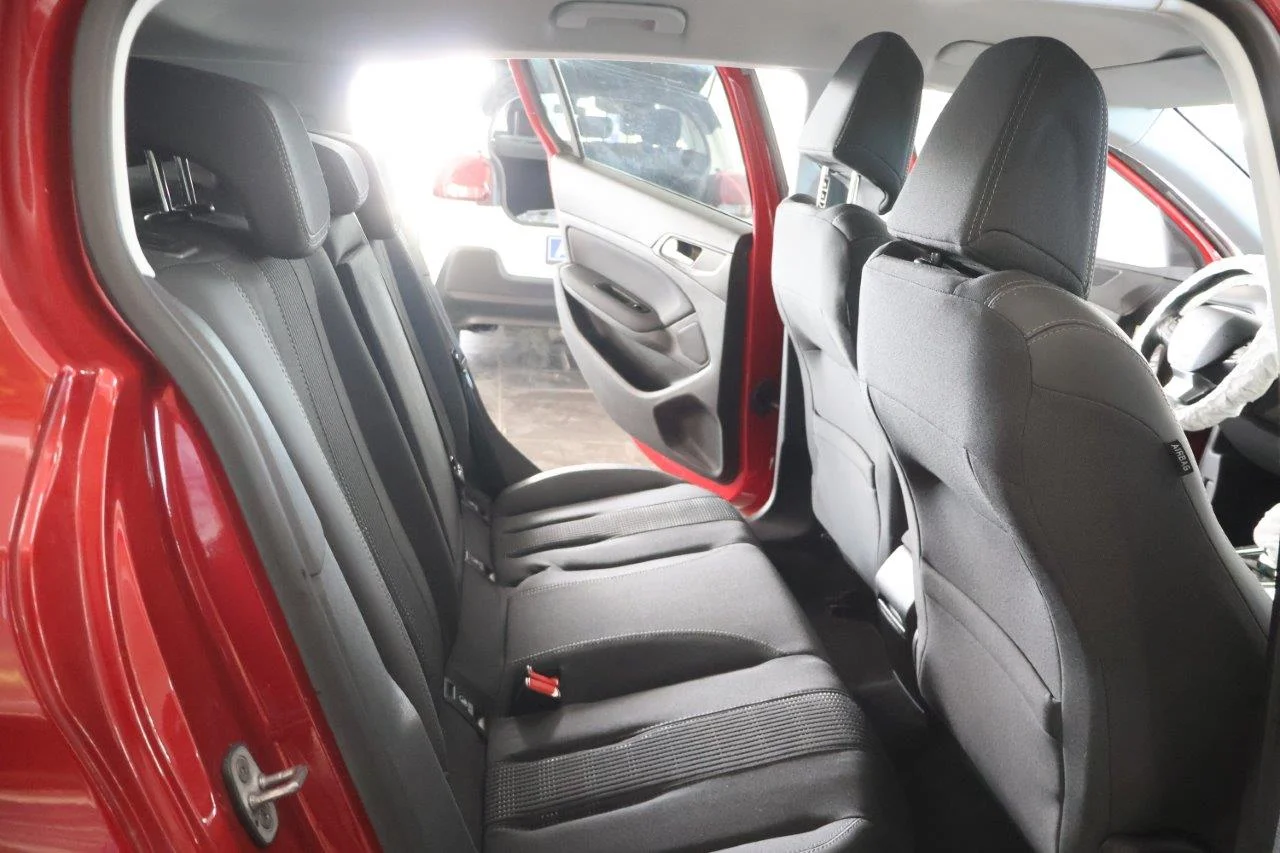 Peugeot 308 - View model 32