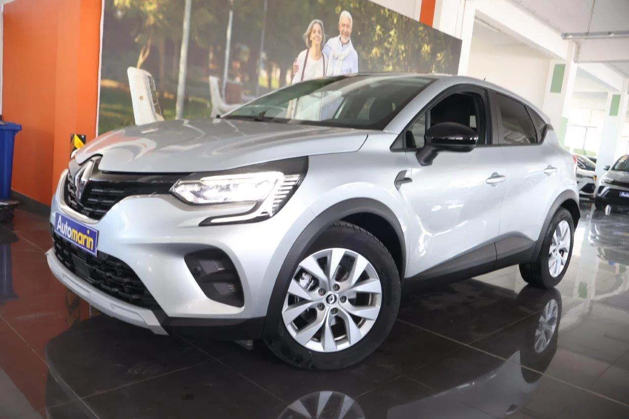 View 1 - Renault Captur - 2022