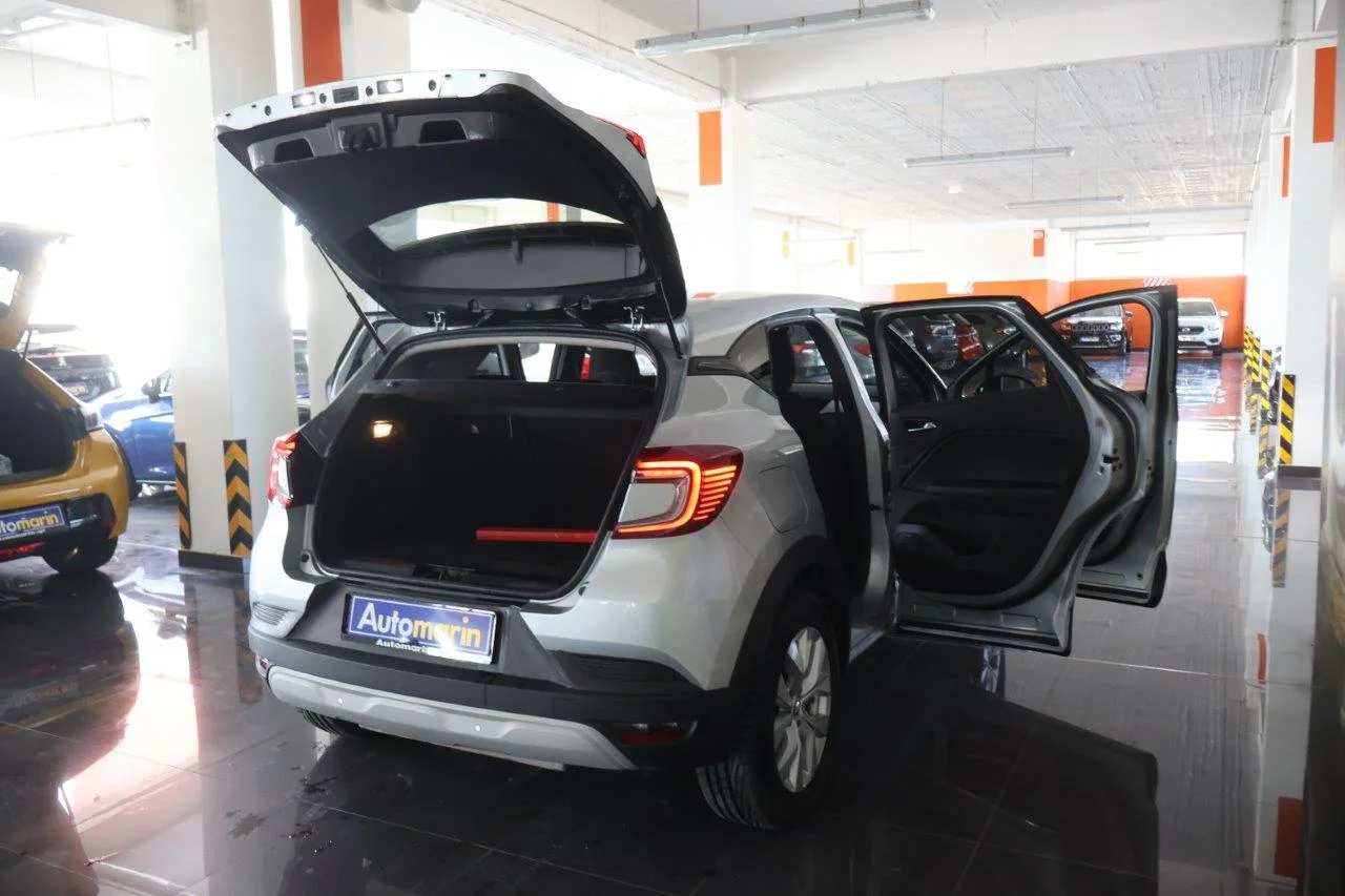 Renault Captur - View model 6