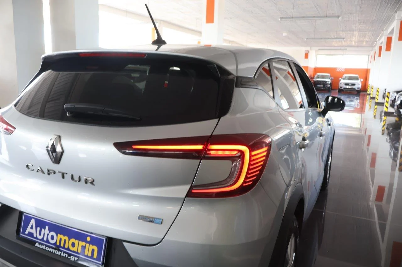 Renault Captur - View model 9