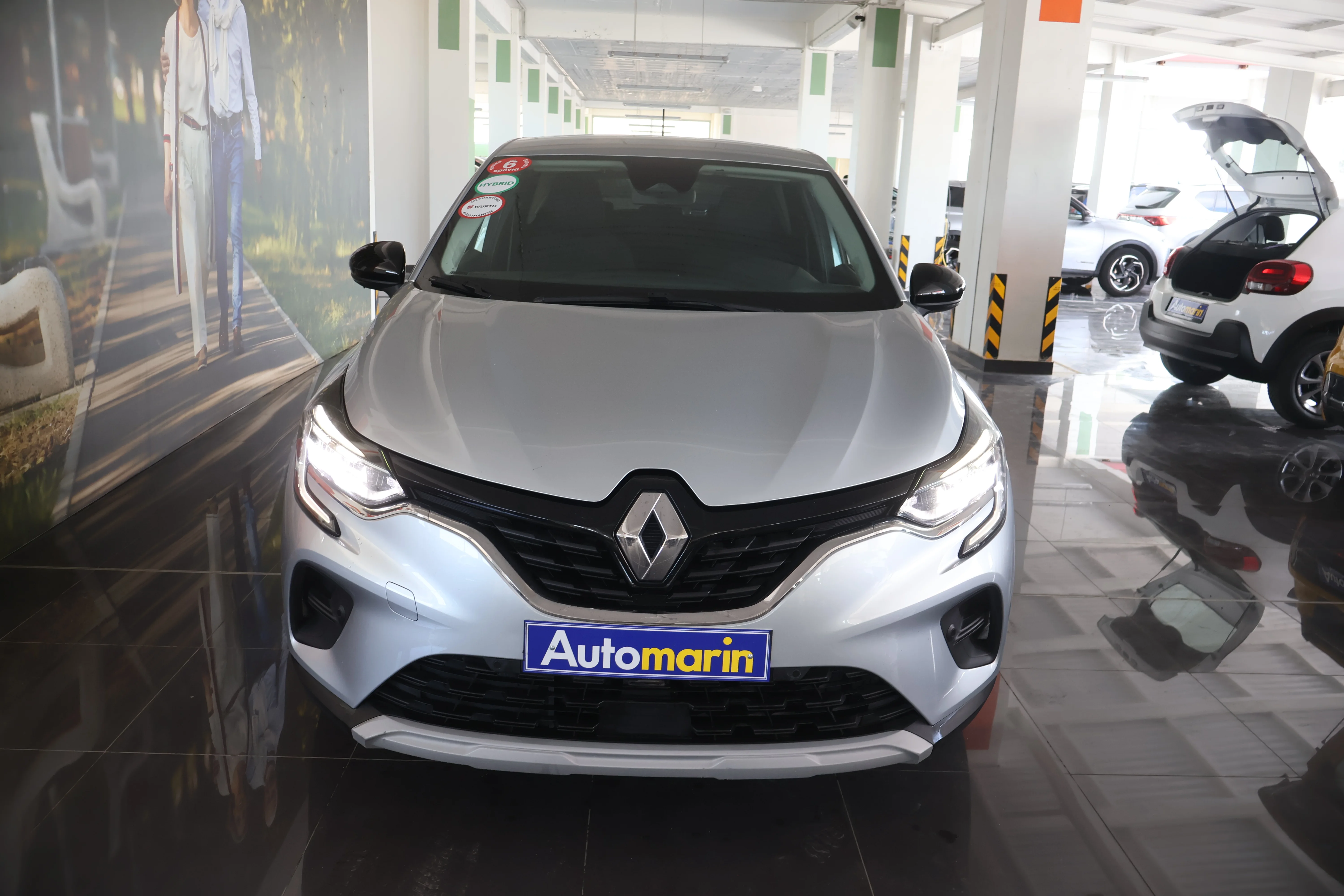 Renault Captur - View model 18