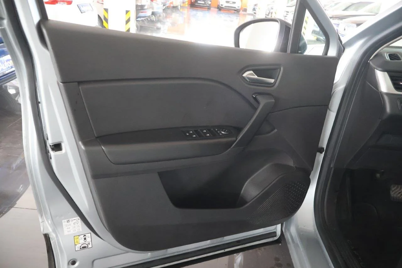 Renault Captur - View model 25