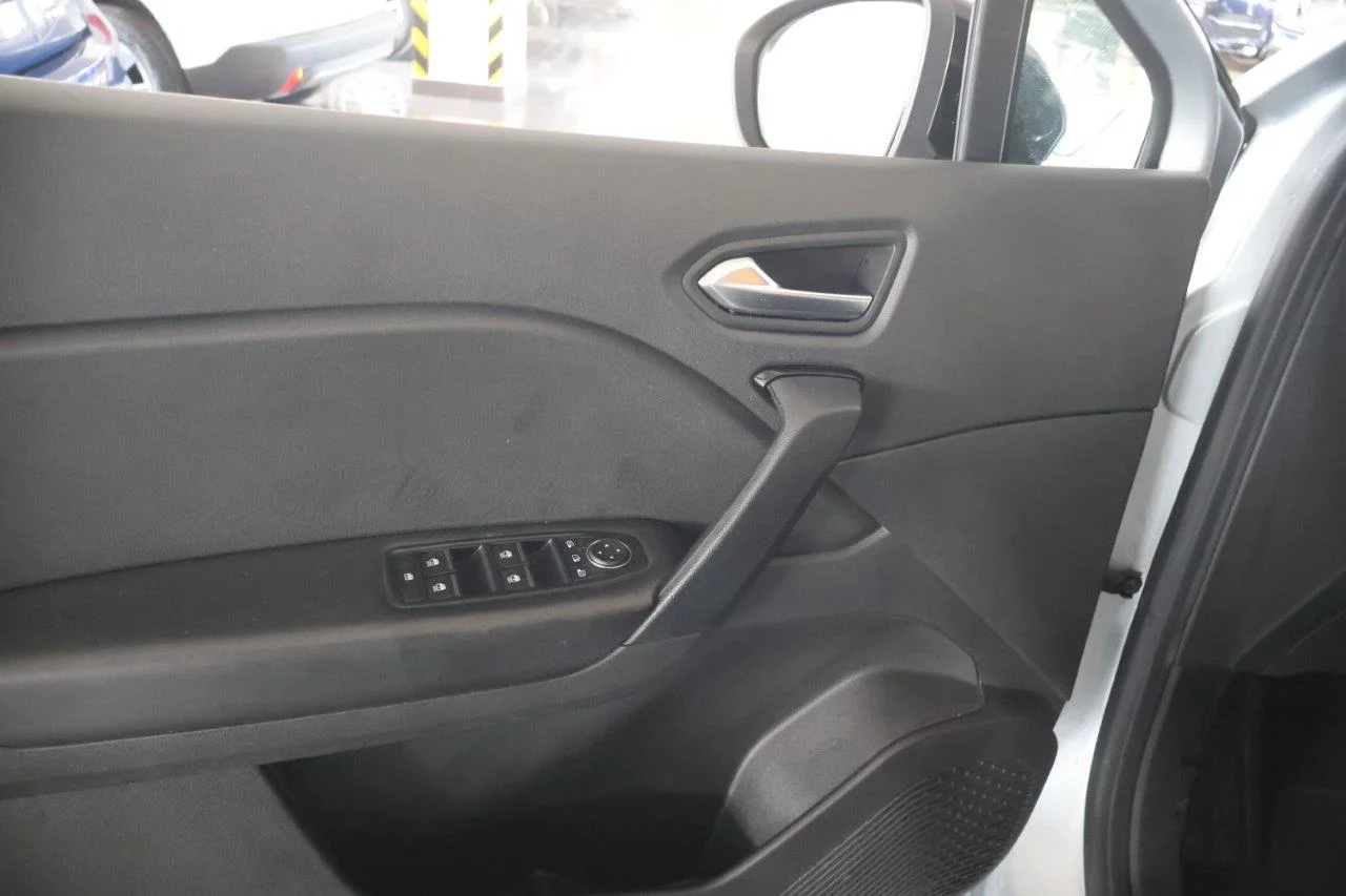 Renault Captur - View model 26