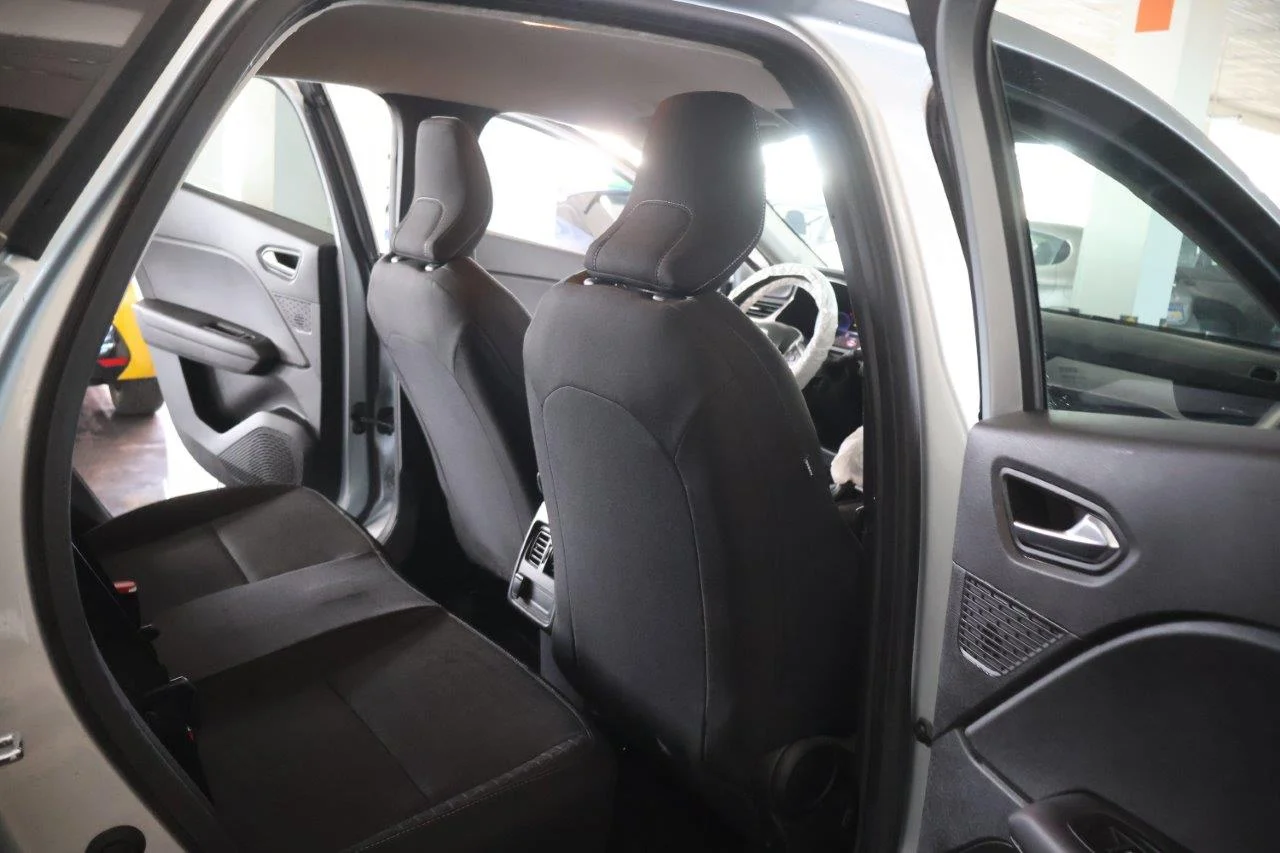 Renault Captur - View model 31