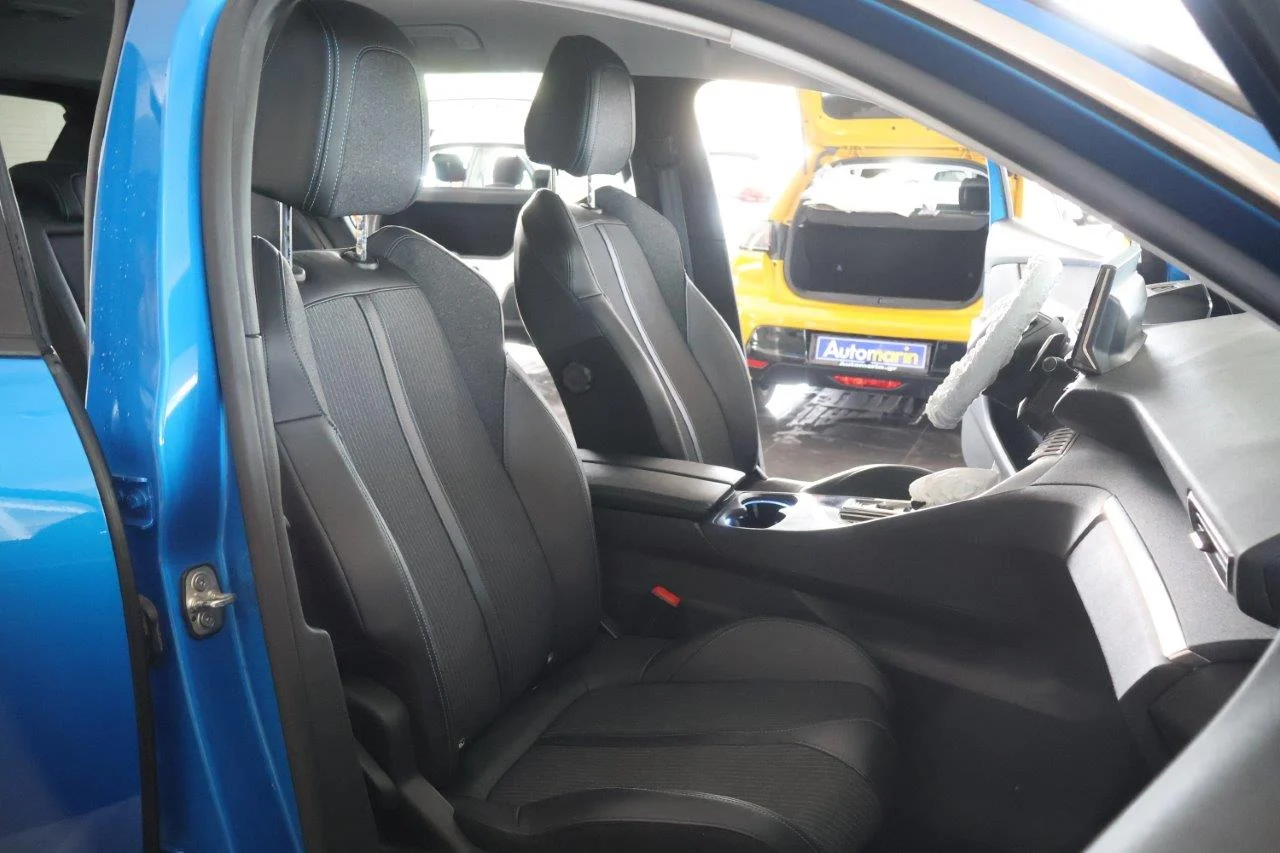 Peugeot 3008 - View model 32