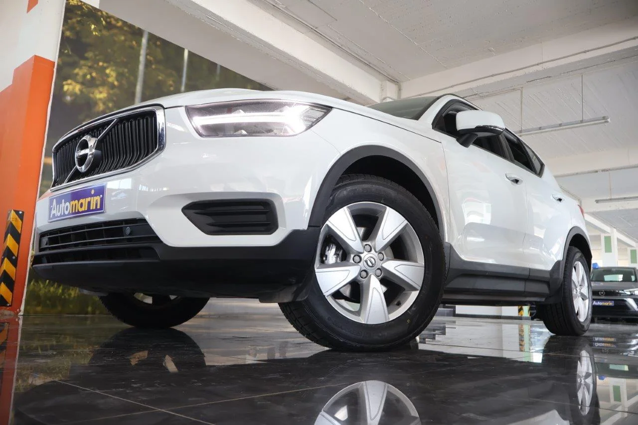View 2 - Volvo XC40 - 2019
