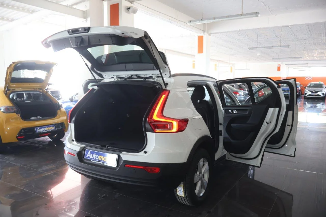 Volvo XC40 - View model 7