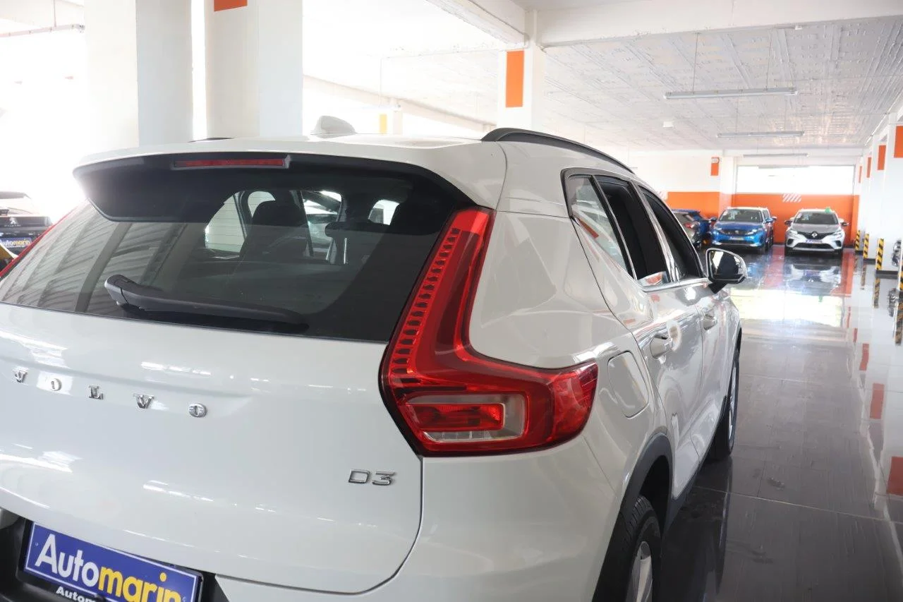 Volvo XC40 - View model 10