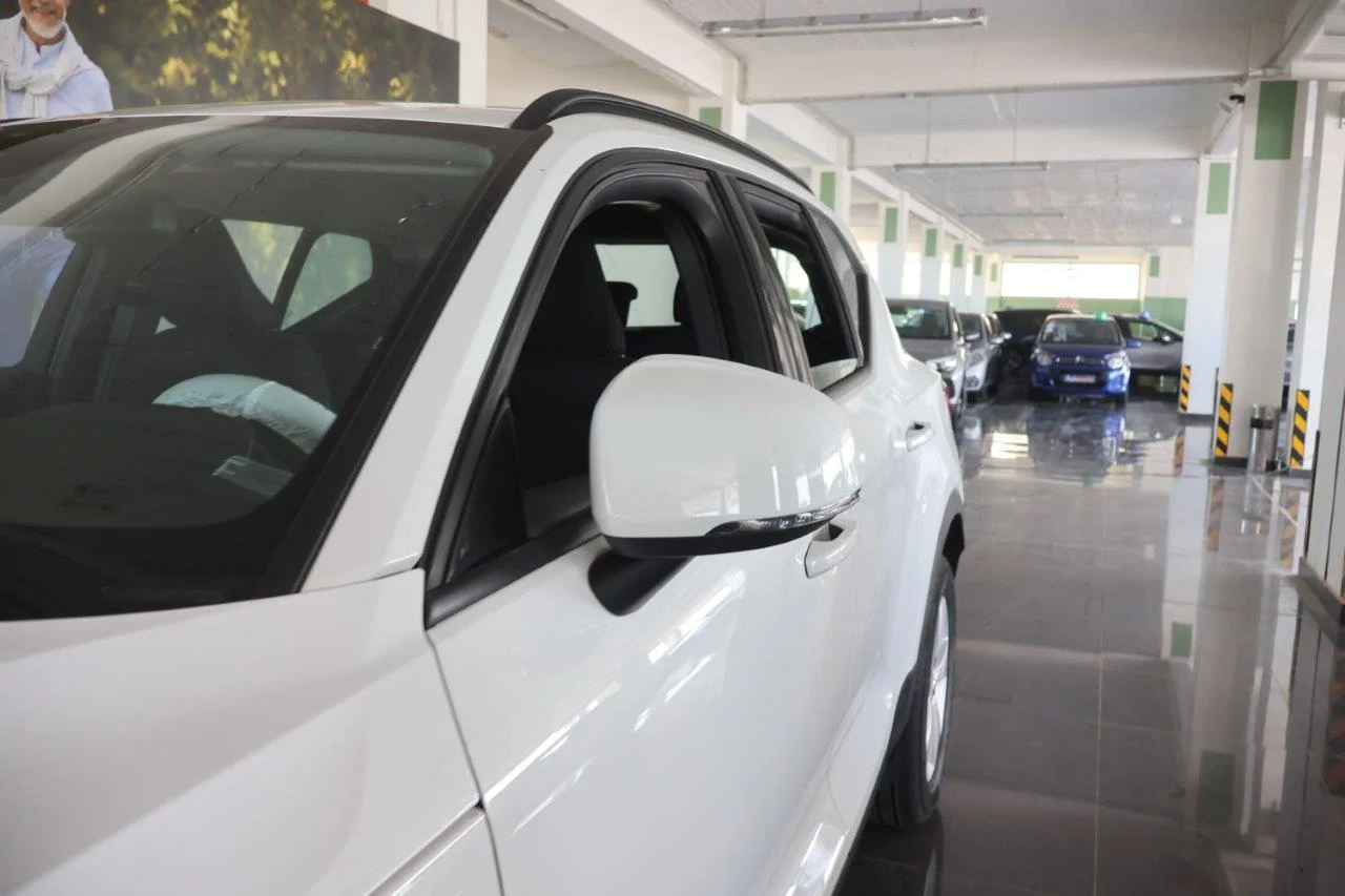 Volvo XC40 - View model 13