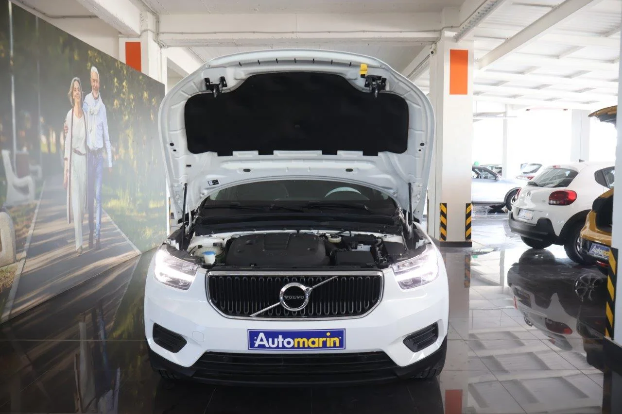 Volvo XC40 - View model 18