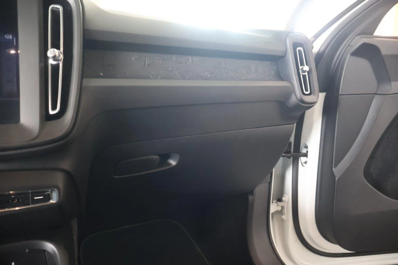 Volvo XC40 - View model 22
