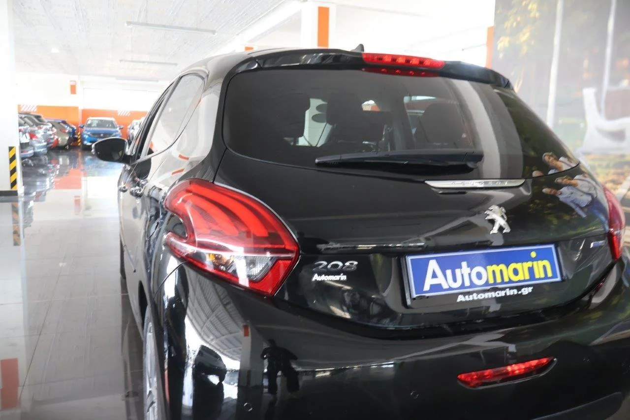 Peugeot 208 - View model 11