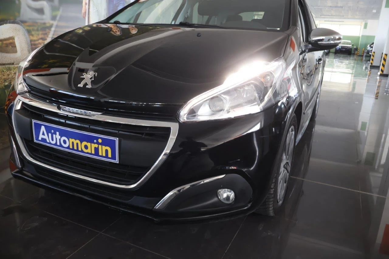 Peugeot 208 - View model 16