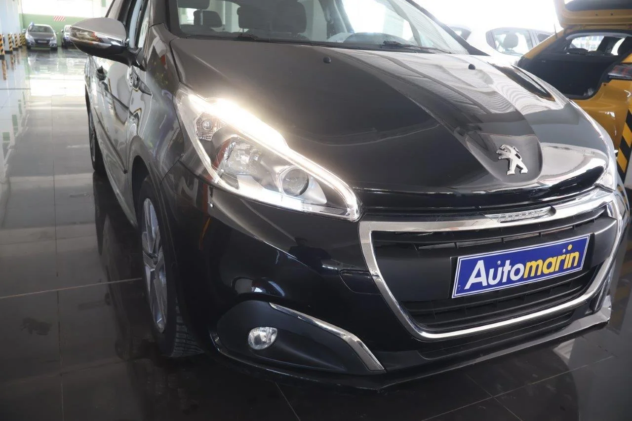 Peugeot 208 - View model 17