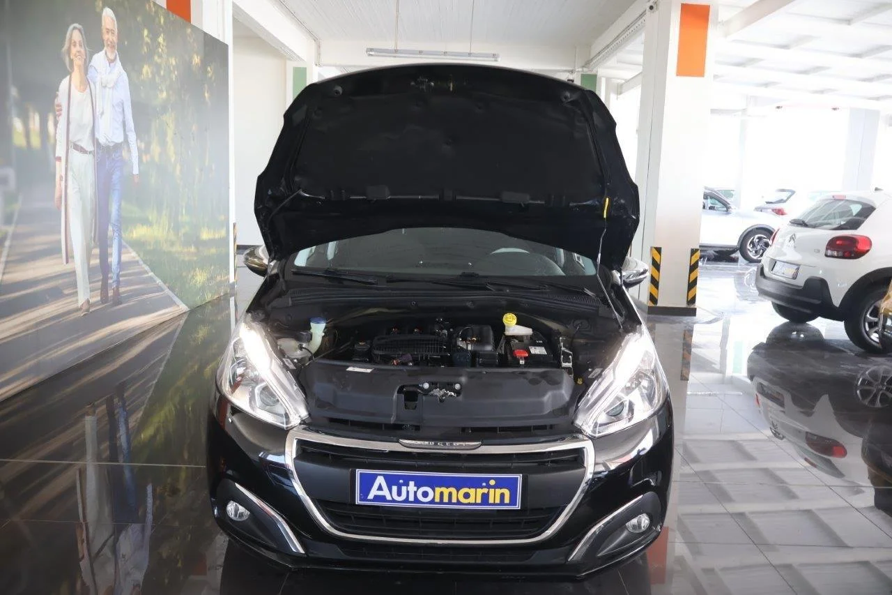 Peugeot 208 - View model 19
