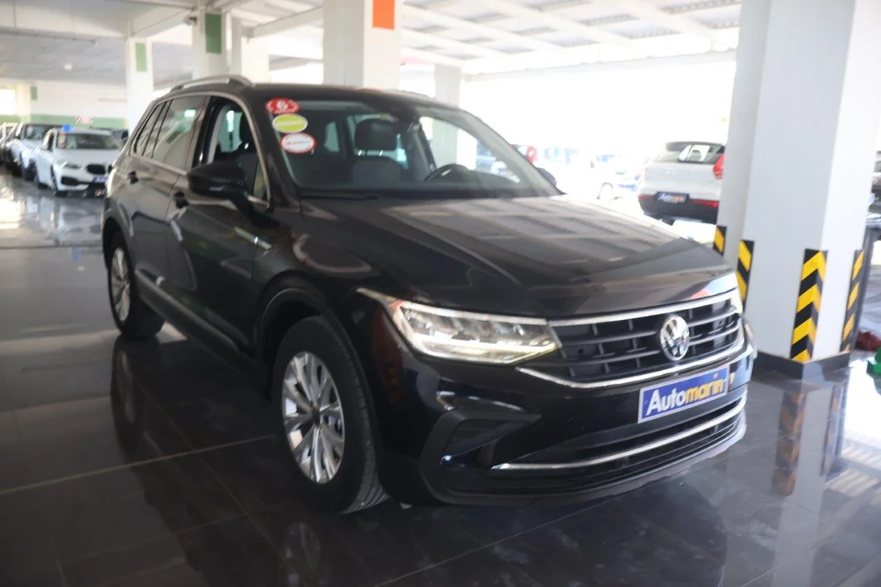 View 4 - Volkswagen Tiguan - 2021