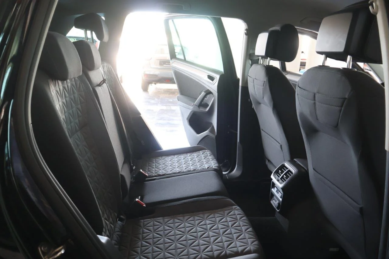 Volkswagen Tiguan - View model 32
