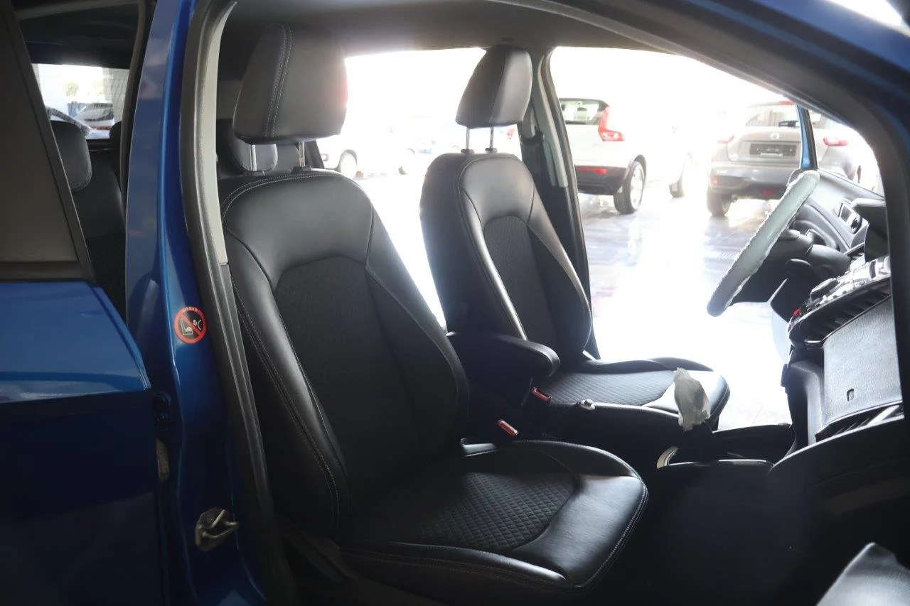 Ford EcoSport - View model 29