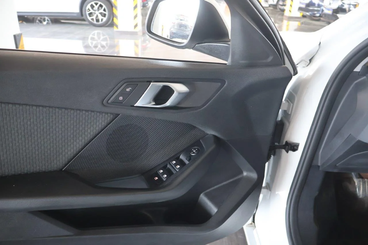 Bmw 116 - View model 25