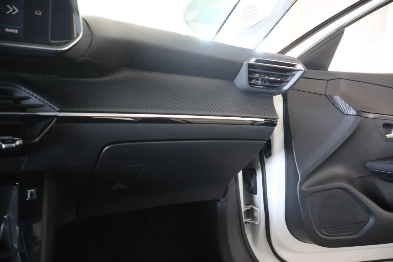 Peugeot 208 - View model 22