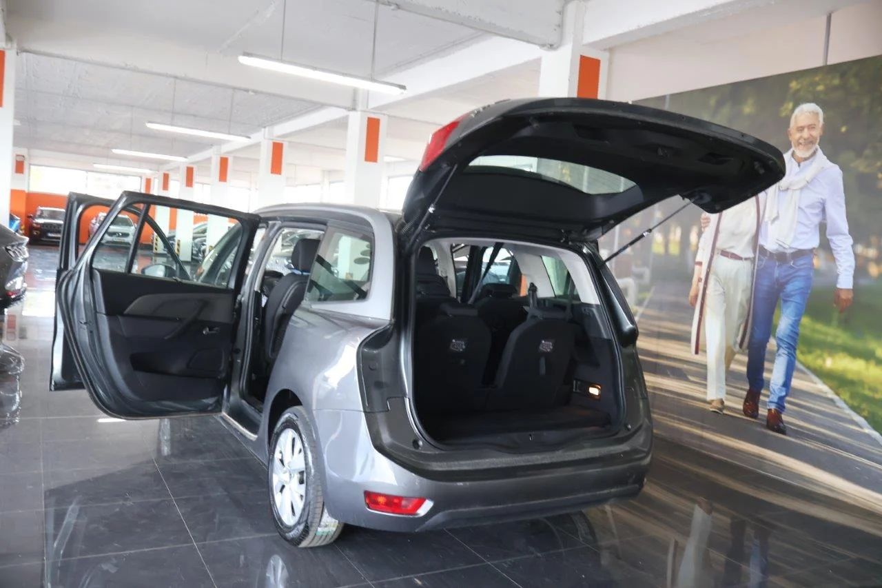 Citroen C4 Grand Picasso - View model 9