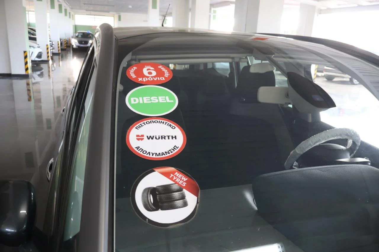 Citroen C4 Grand Picasso - View model 17