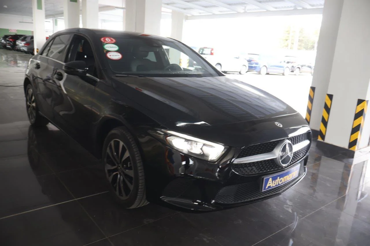 View 4 - Mercedes-Benz A 250 - 2023