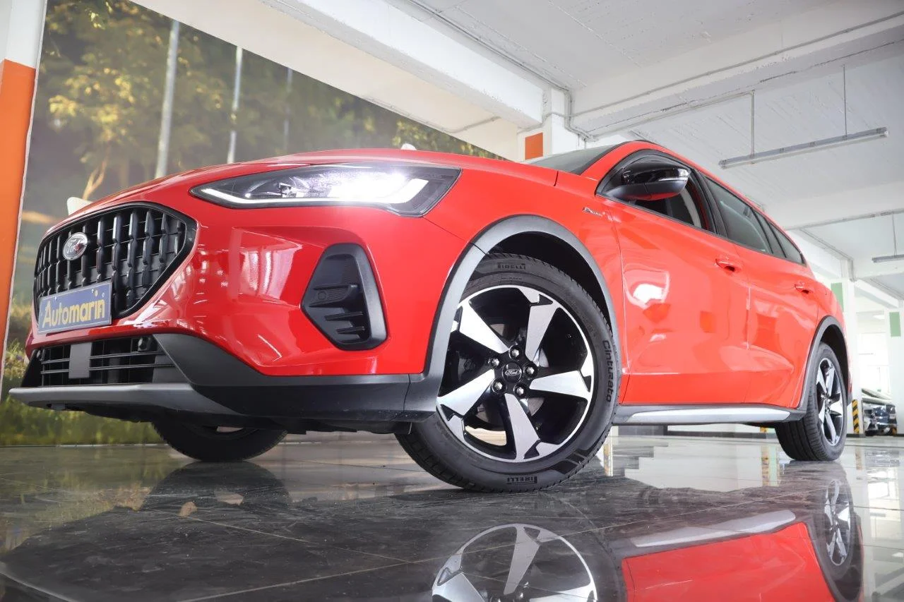 View 2 - Ford Focus - 2023