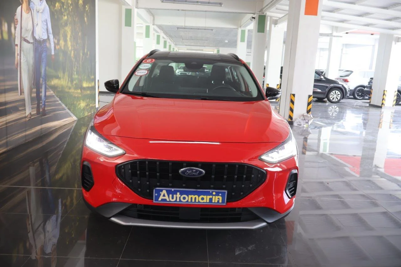 View 3 - Ford Focus - 2023