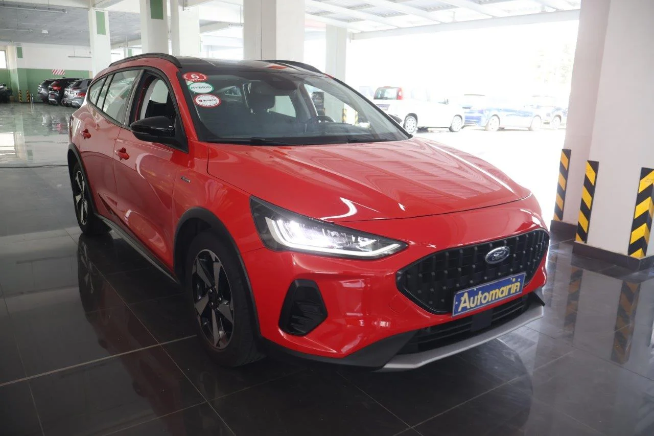 View 4 - Ford Focus - 2023