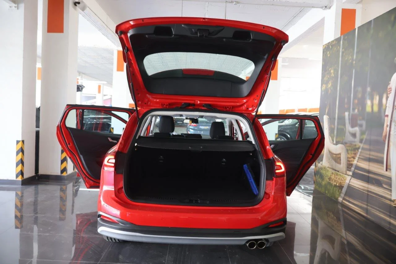 Ford Focus - View model 8