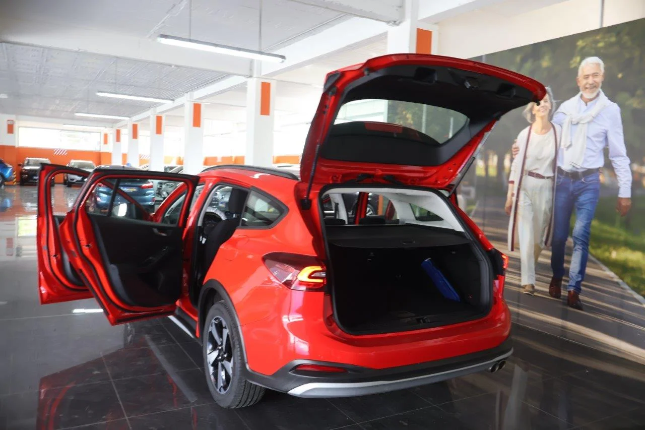 Ford Focus - View model 9