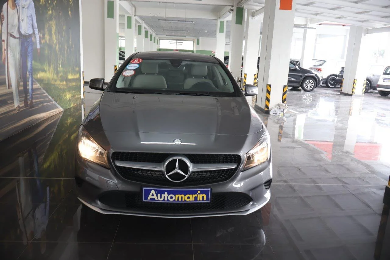 View 3 - Mercedes-Benz CLA 200 - 2017