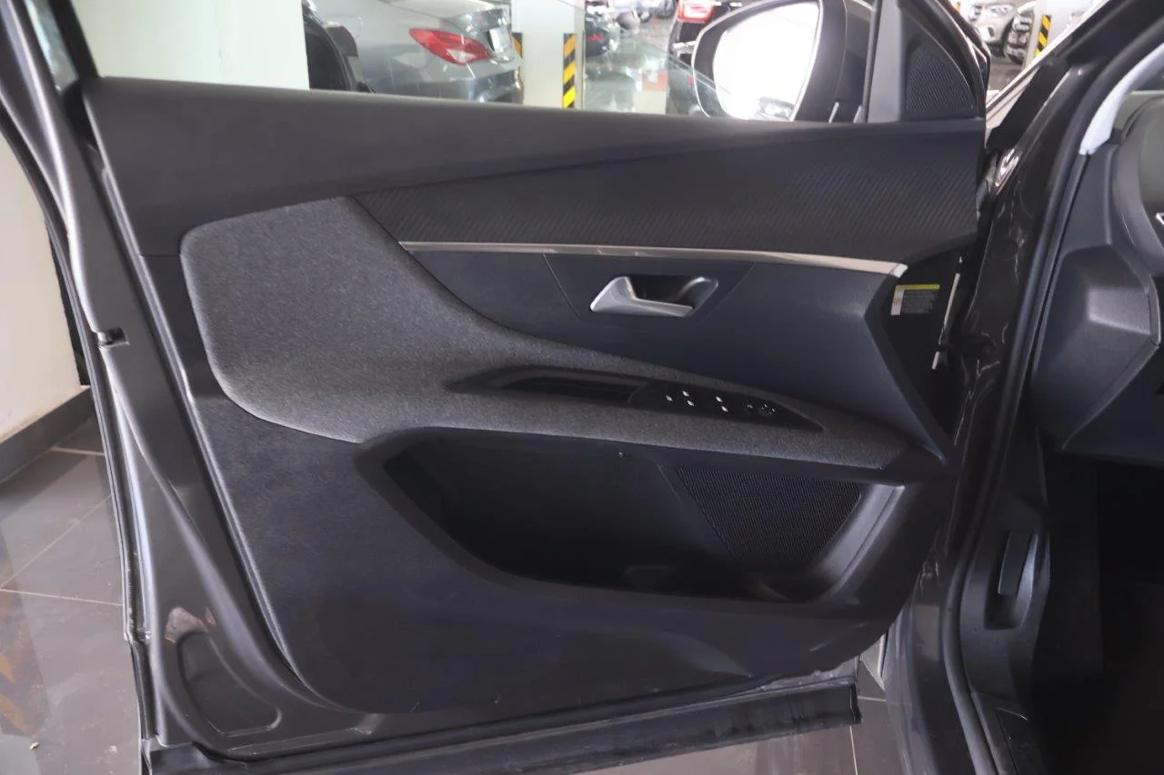 Peugeot 3008 - View model 23
