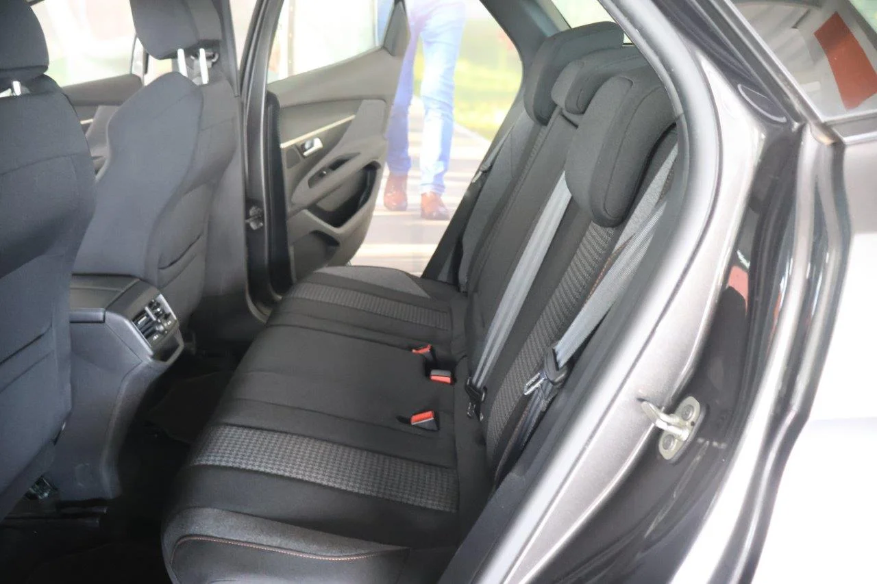 Peugeot 3008 - View model 28