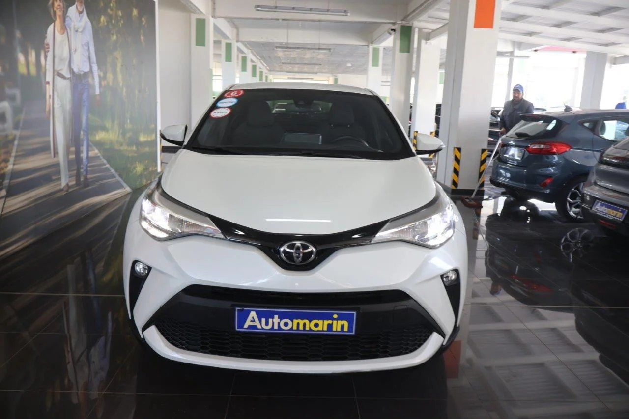 View 3 - Toyota C-HR - 2020