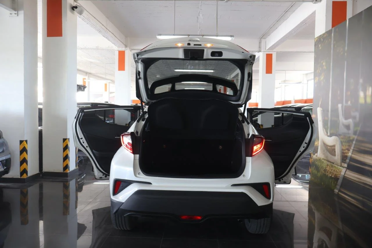 Toyota C-HR - View model 8