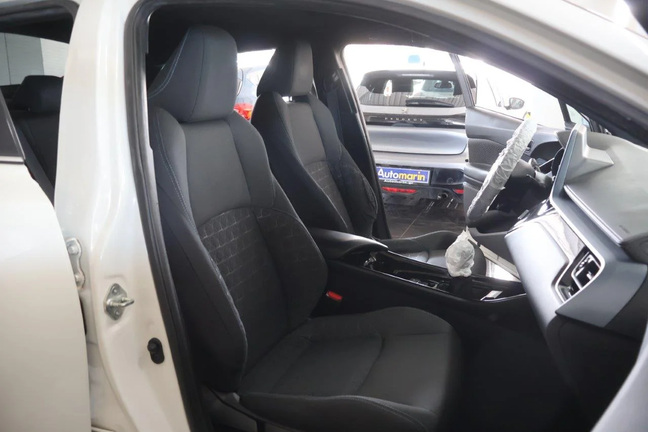 Toyota C-HR - View model 32
