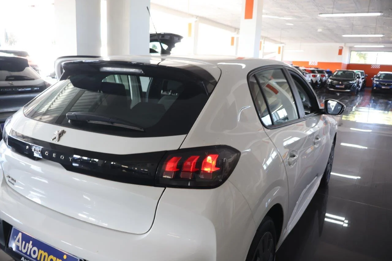 Peugeot 208 - View model 10