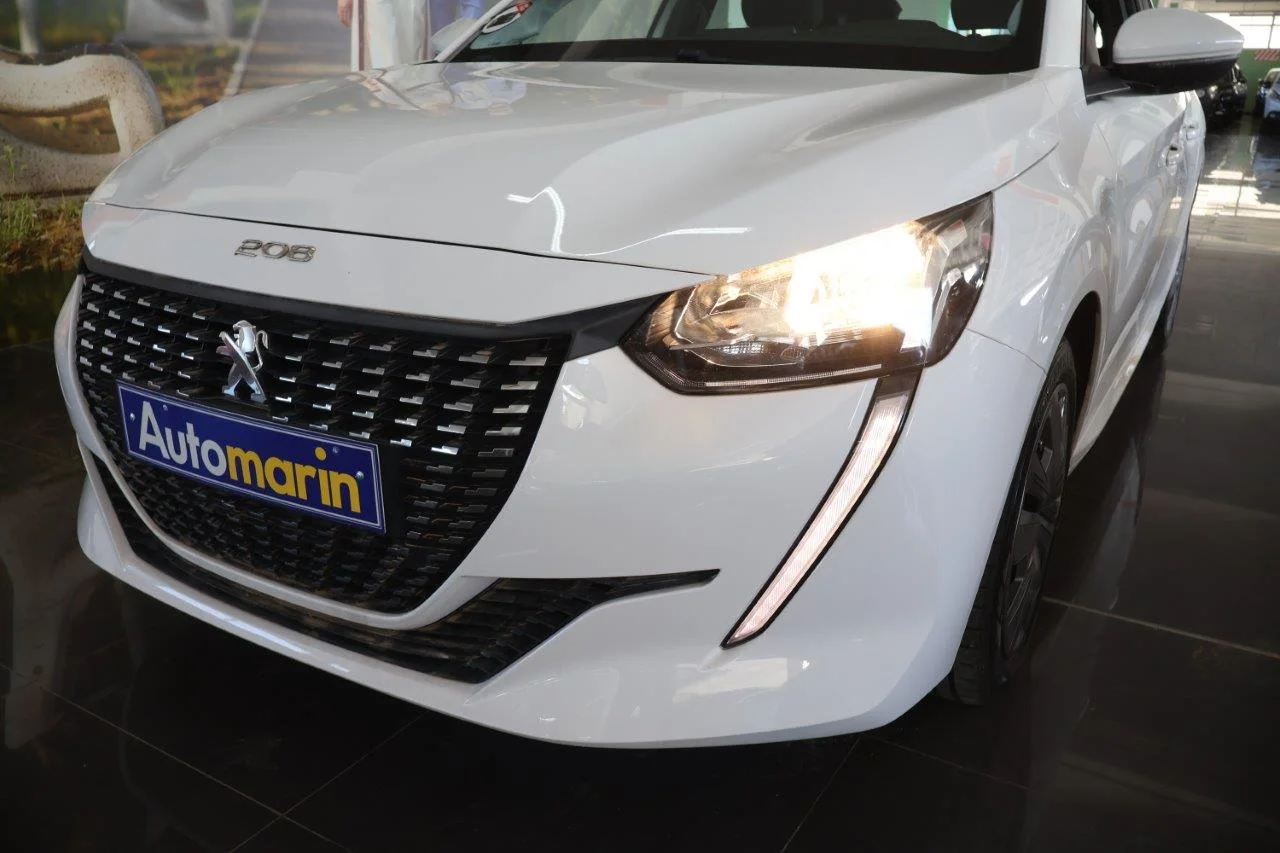 Peugeot 208 - View model 17