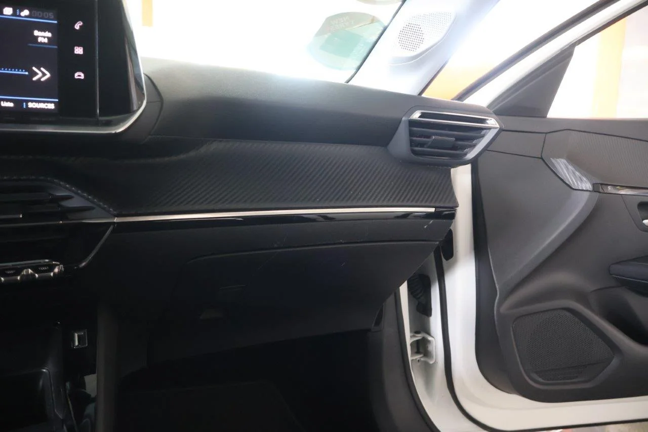 Peugeot 208 - View model 24