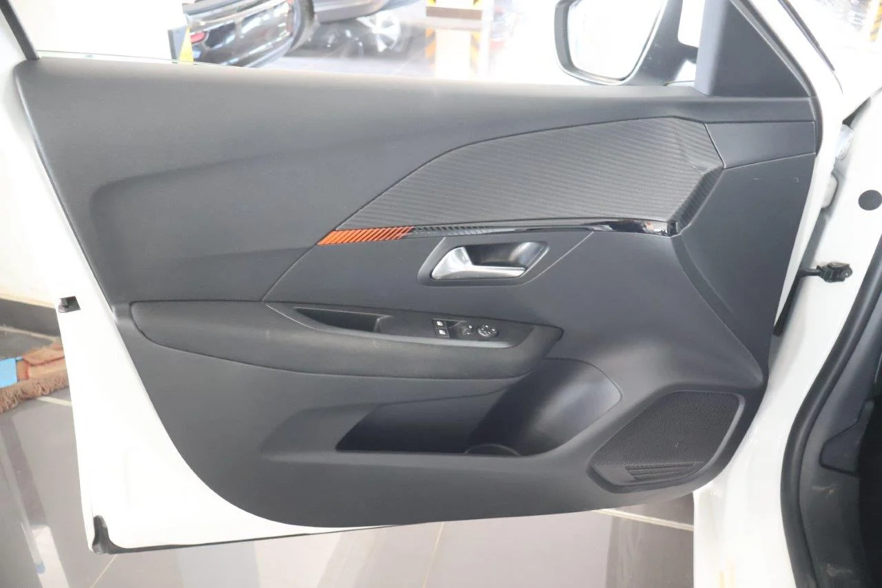 Peugeot 208 - View model 26