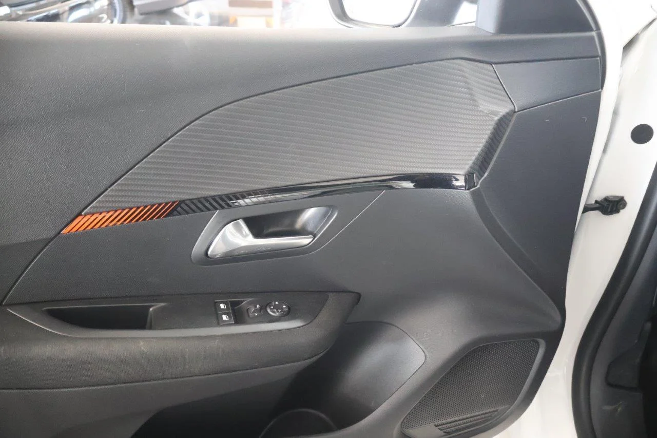 Peugeot 208 - View model 27