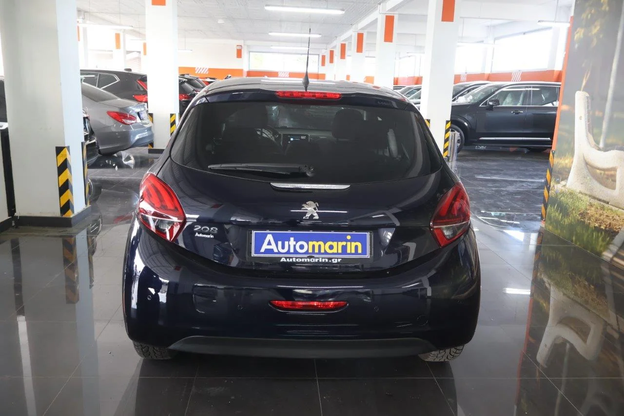 Peugeot 208 - View model 5