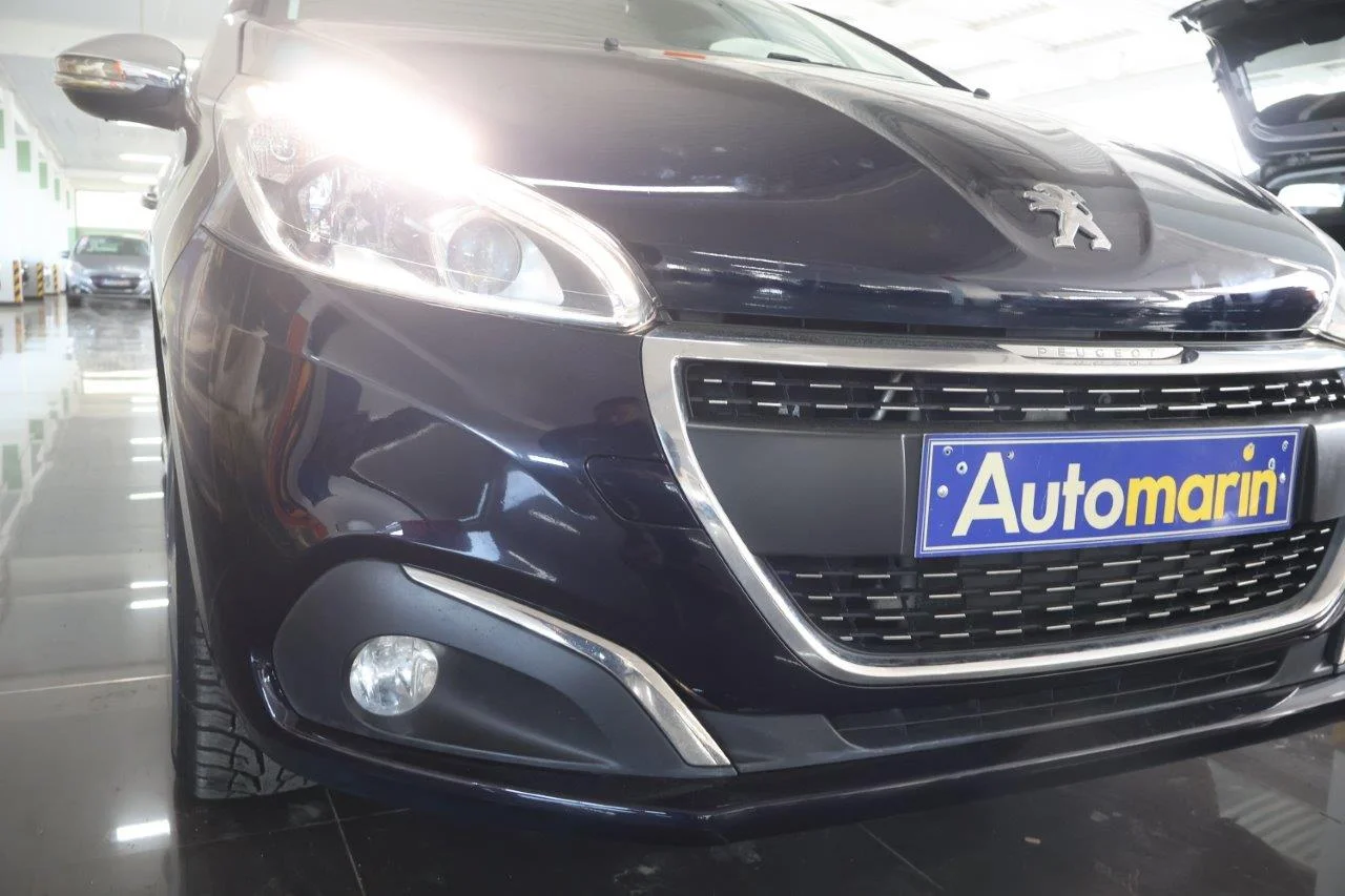 Peugeot 208 - View model 17