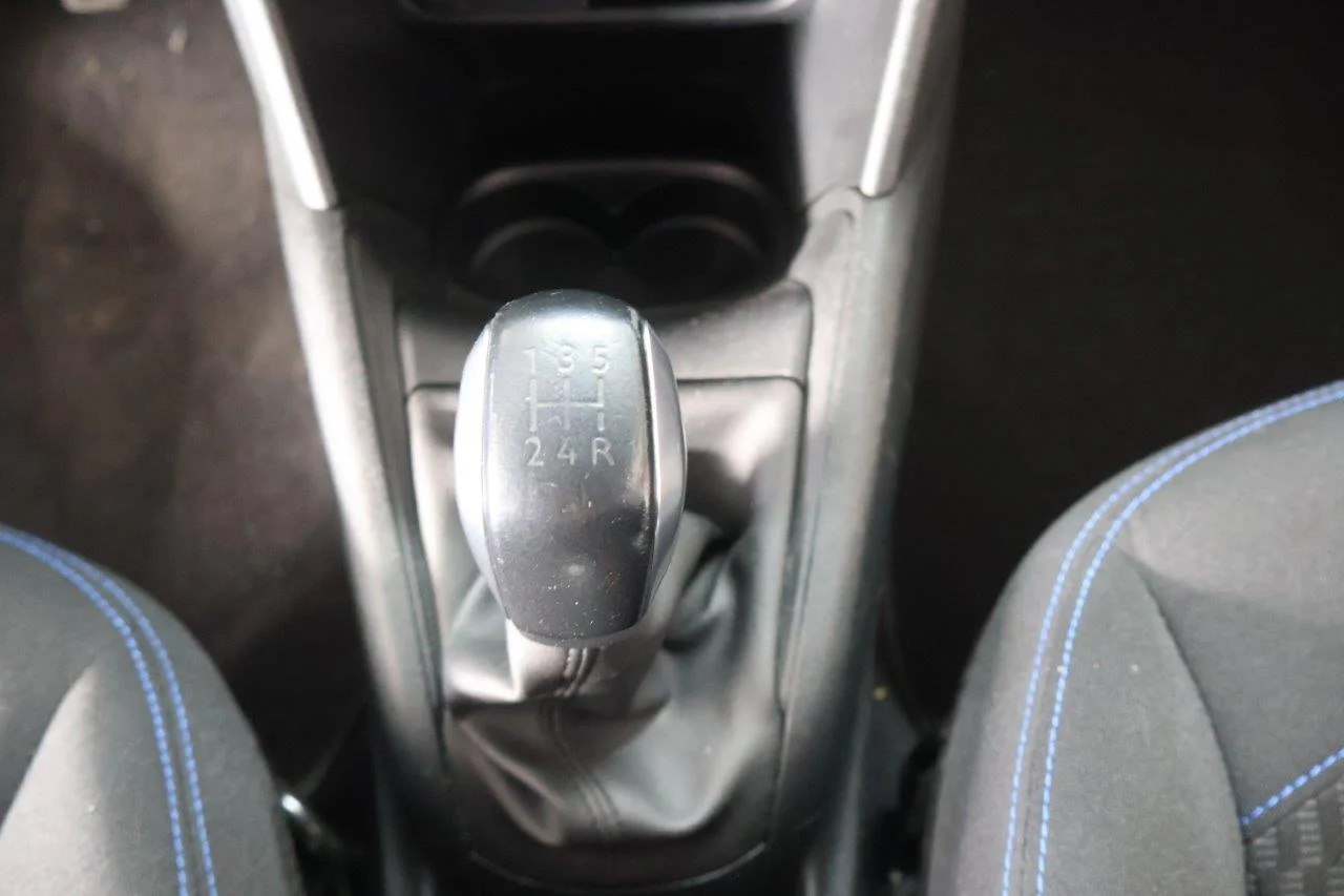 Peugeot 208 - View model 23