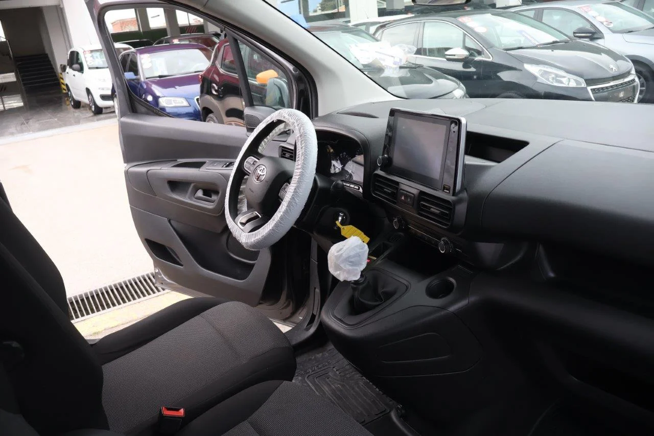 Toyota Proace - View model 40