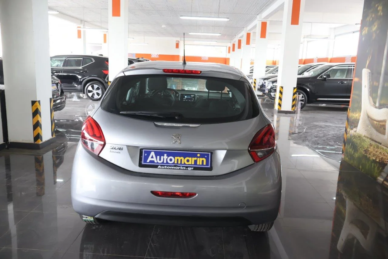 Peugeot 208 - View model 5