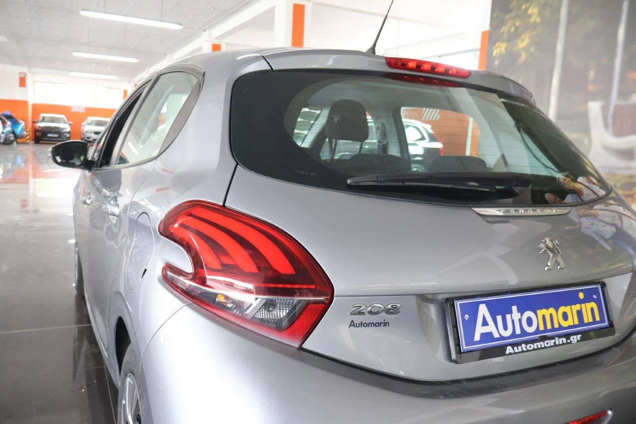 Peugeot 208 - View model 11