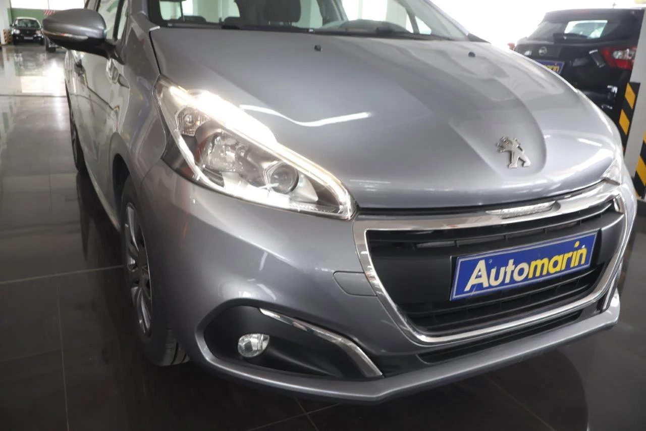 Peugeot 208 - View model 18